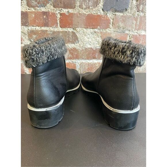 Adrienne Vittadini Black Fuax Leather Cuffed Wedge Ankle Bootie Womens Size 7 - Picture 6 of 13